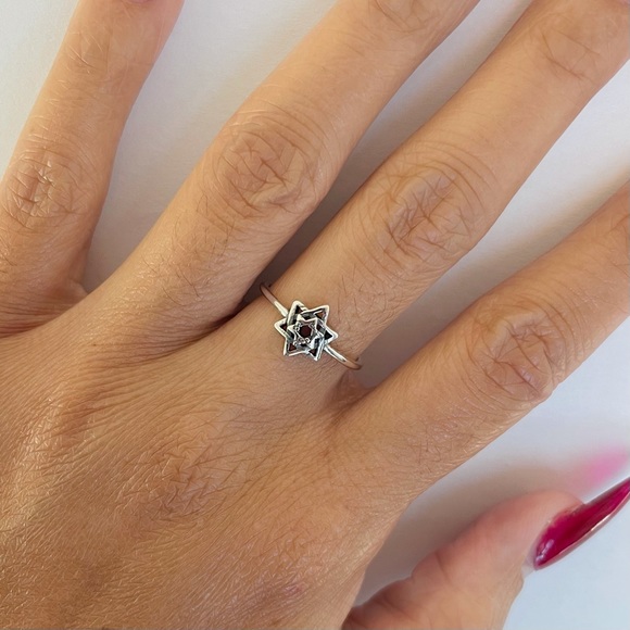 Sterling silver star ring, star ring, silver star ring, dainty ring, silver ring - Picture 7 of 11